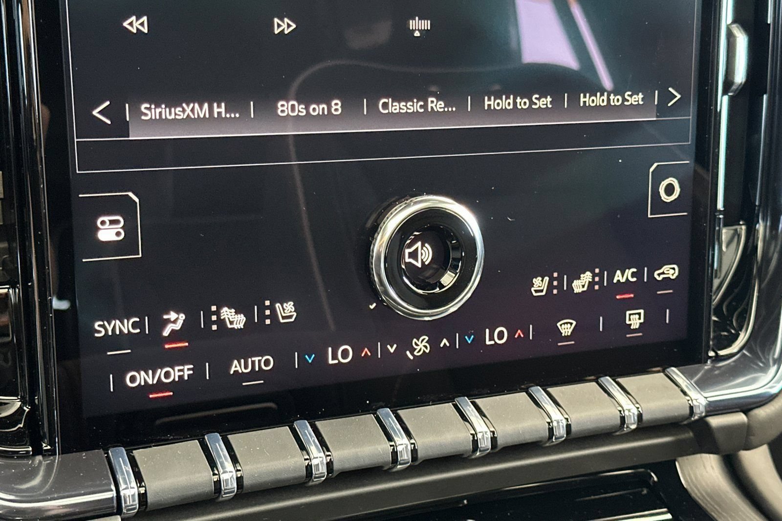 New 2026 GMC Yukon XL AT4 Ultimate AWD/4WD image 23