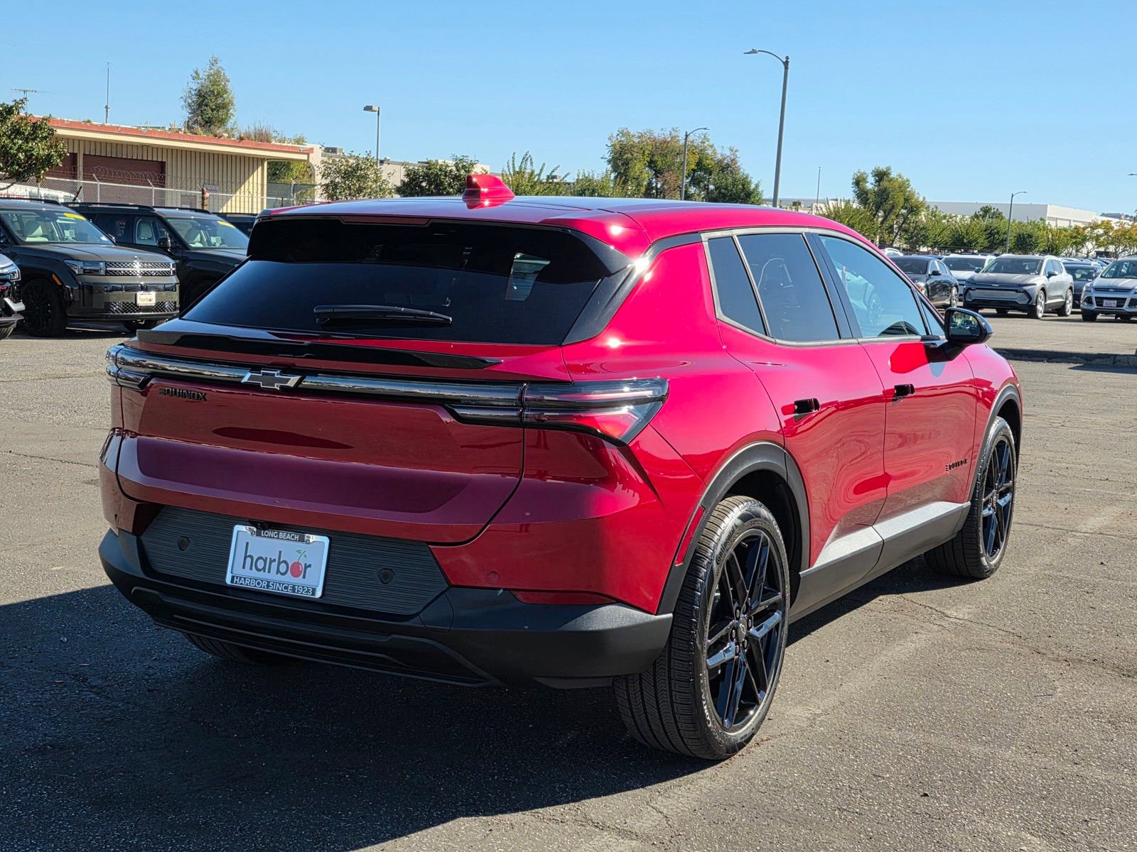 New 2026 Chevrolet Equinox EV LT w/ LPO, Blackout Package image 7
