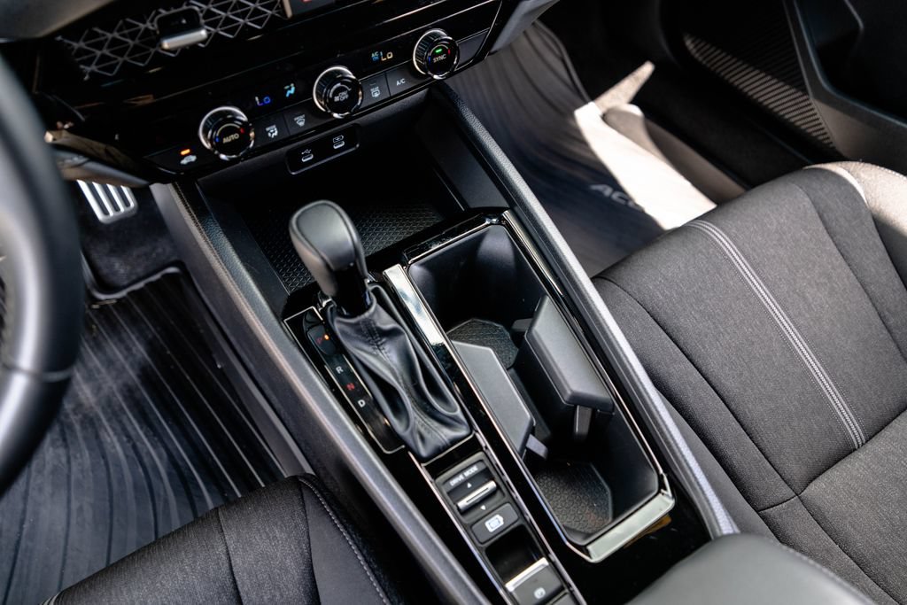 Used 2024 Honda Accord Sport image 23
