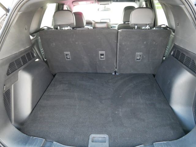 Certified 2025 Ford Escape ST-Line AWD/4WD image 6