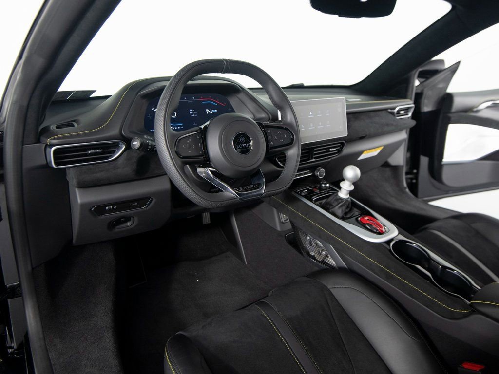 Used 2025 Lotus Emira image 15