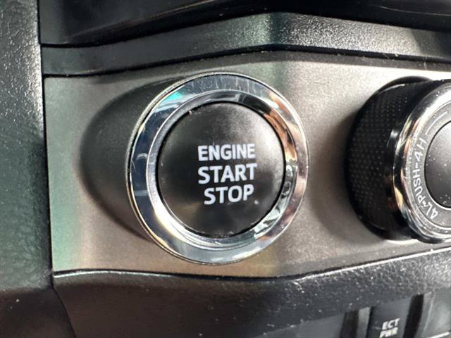 Used 2022 Toyota Tacoma TRD Sport AWD/4WD image 40