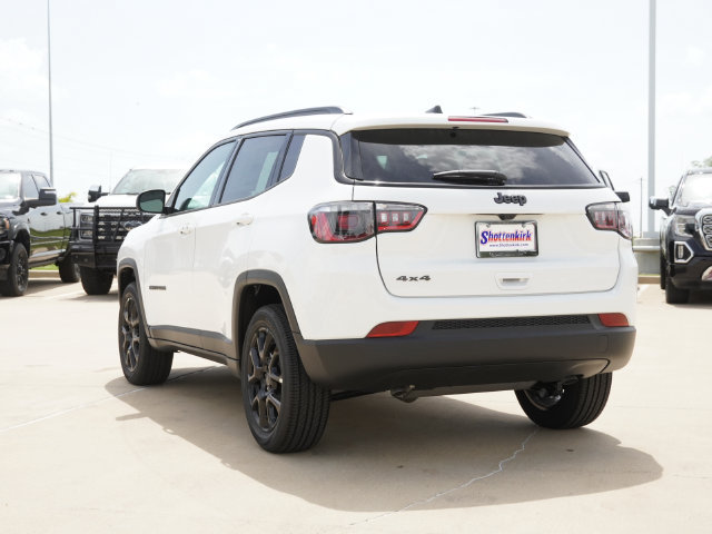New 2026 Jeep Compass Latitude AWD/4WD image 9