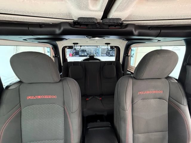 Used 2018 Jeep Wrangler Rubicon w/ Uconnect 4C Nav & Sound Group AWD/4WD image 27