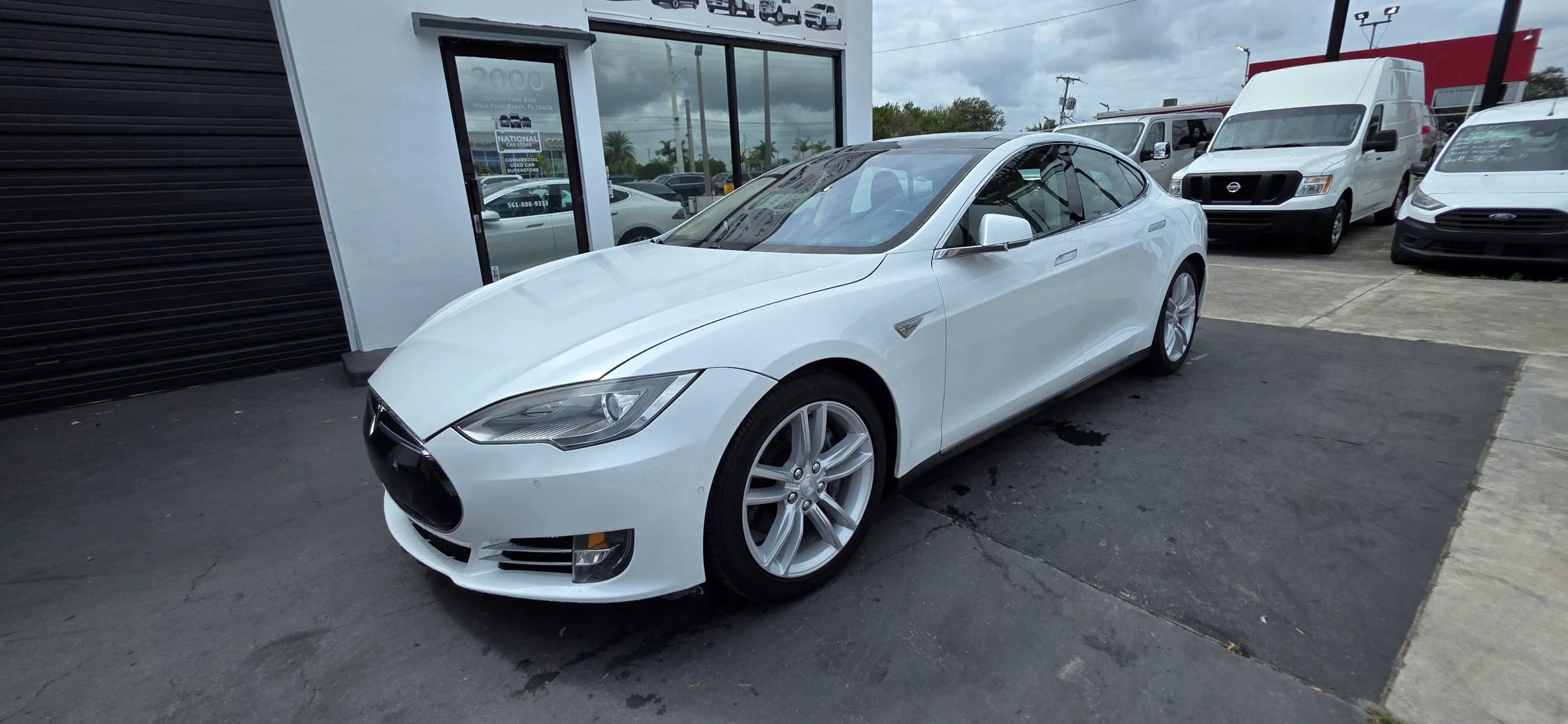 Used 2014 Tesla Model S 85 image 8