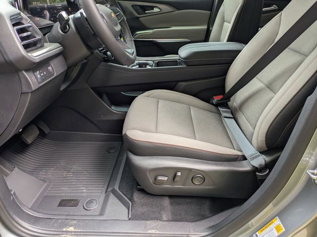 New 2026 Chevrolet Traverse LT FWD image 10