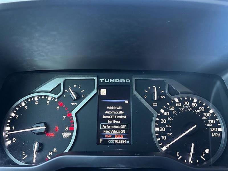 Used 2022 Toyota Tundra SR5 w/ SR5 Convenience Package AWD/4WD image 22