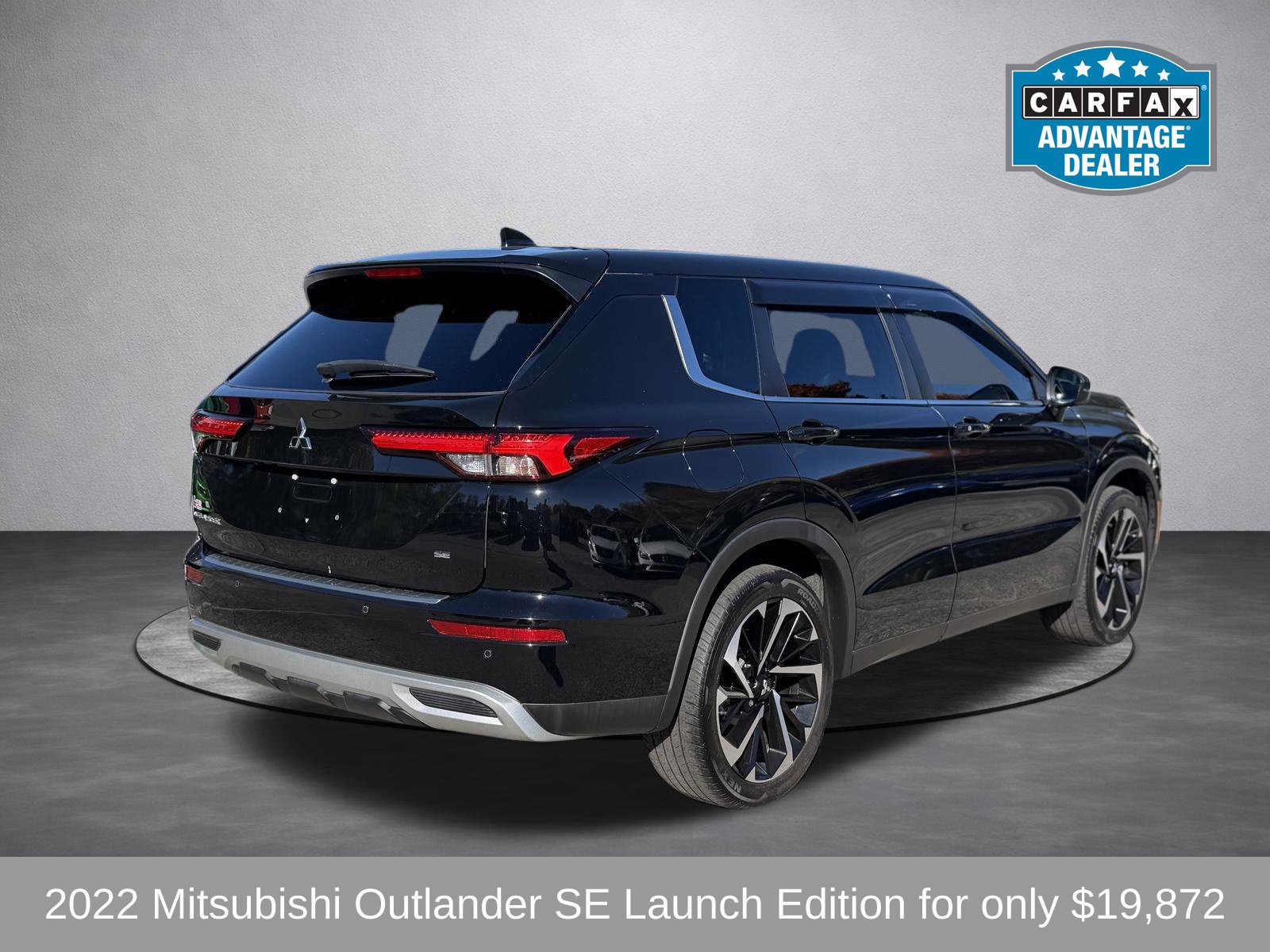 Used 2022 Mitsubishi Outlander SE AWD/4WD image 3