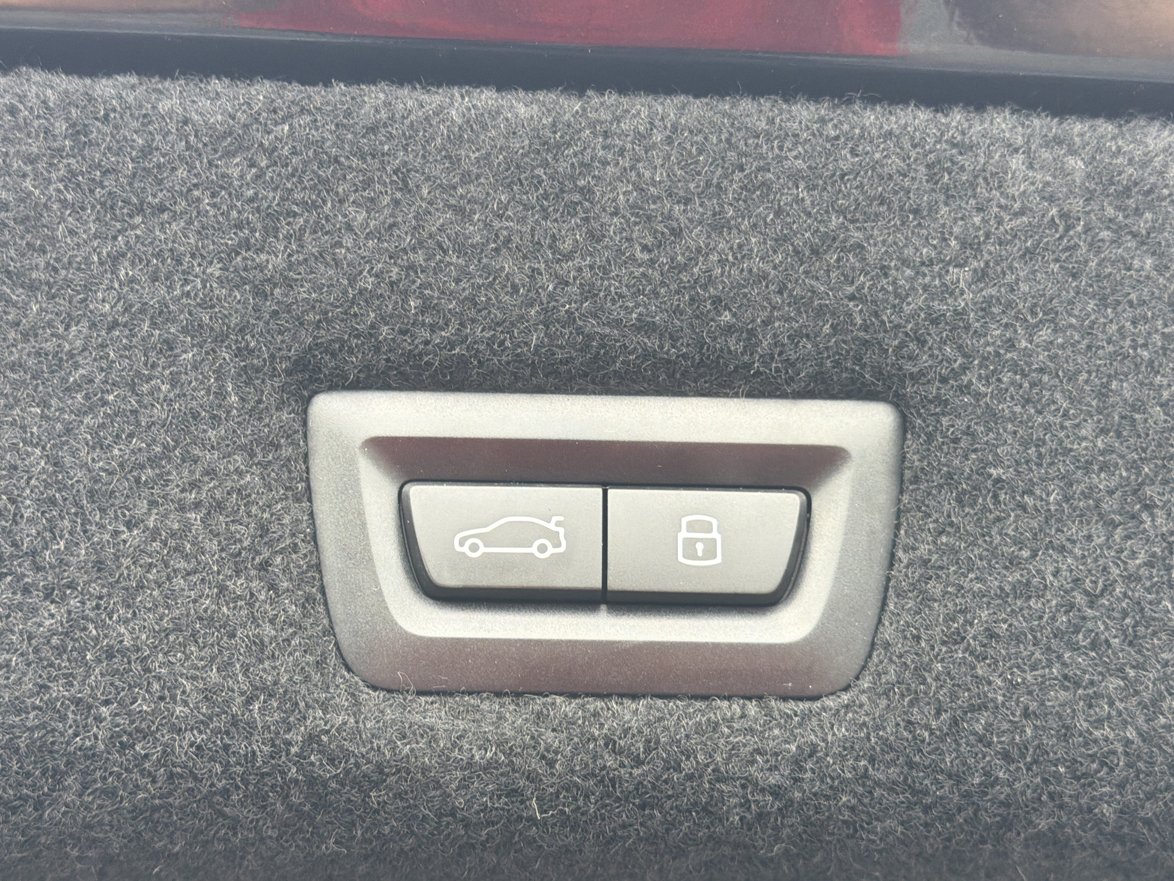 Certified 2026 BMW 740i xDrive AWD/4WD image 28