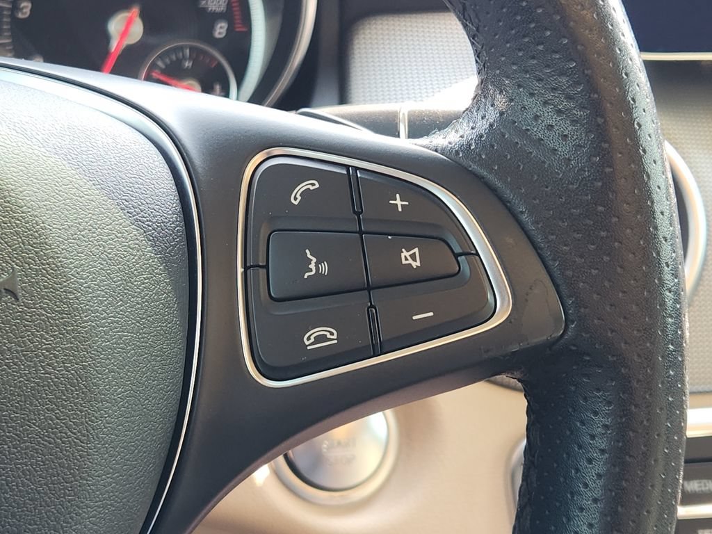 Used 2018 Mercedes-Benz GLA 250 4MATIC image 23