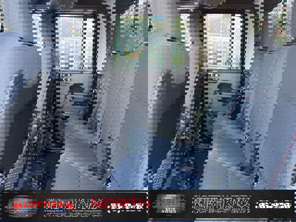 New 2025 Jeep Gladiator Rubicon w/ Convenience Group image 12