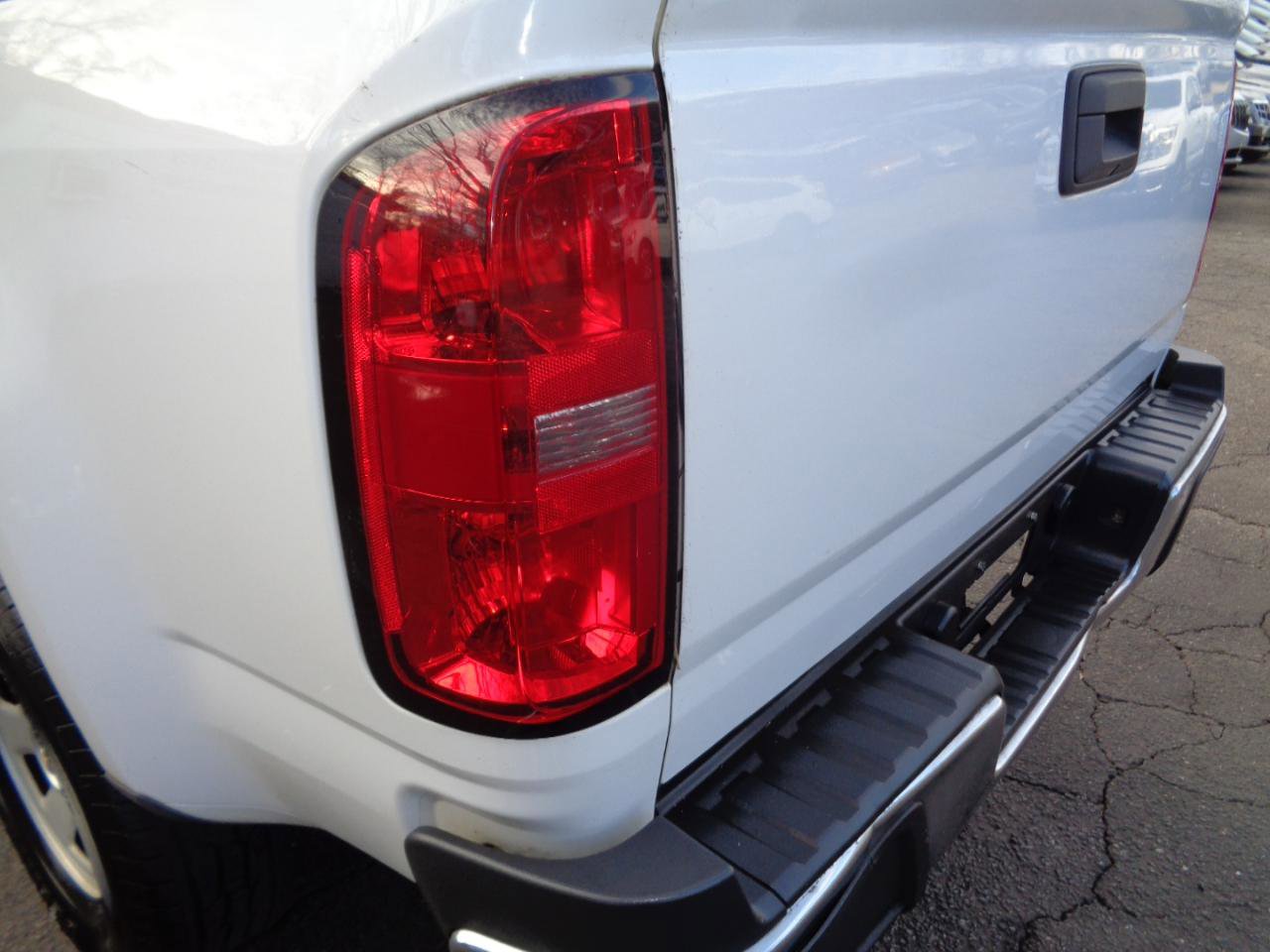 Used 2015 Chevrolet Colorado W/T RWD image 11