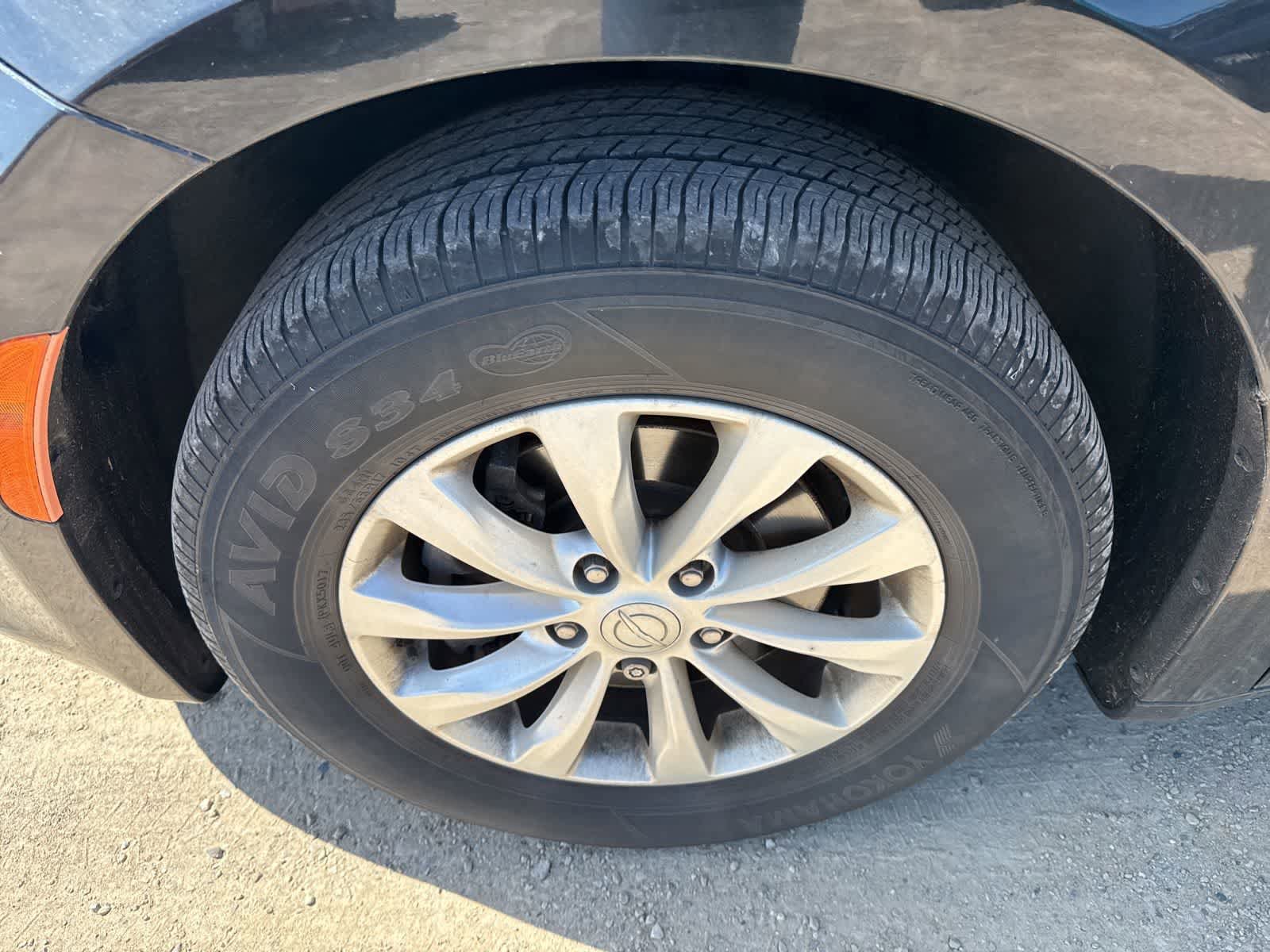 Used 2018 Chrysler Pacifica Touring-L FWD image 6