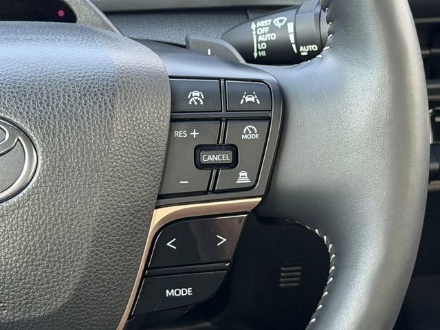 Certified 2024 Toyota Crown Platinum image 28