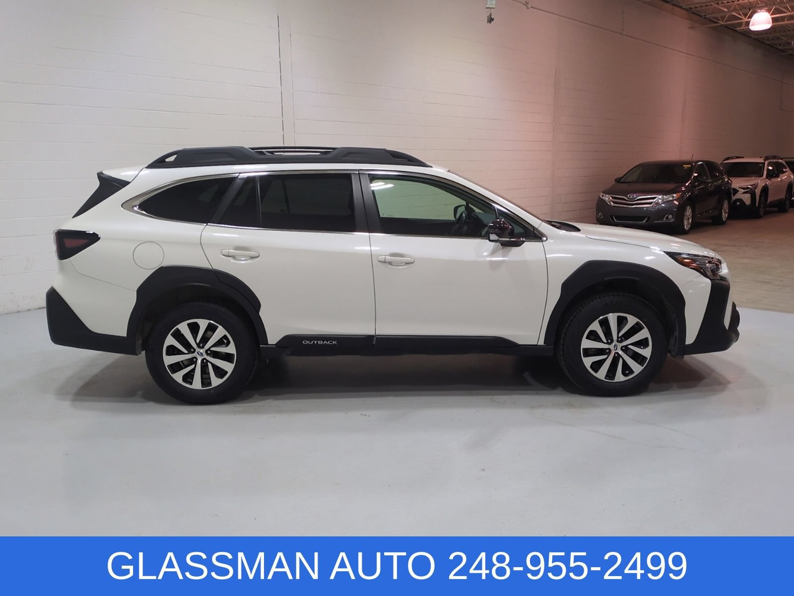 Certified 2024 Subaru Outback Premium AWD/4WD image 2