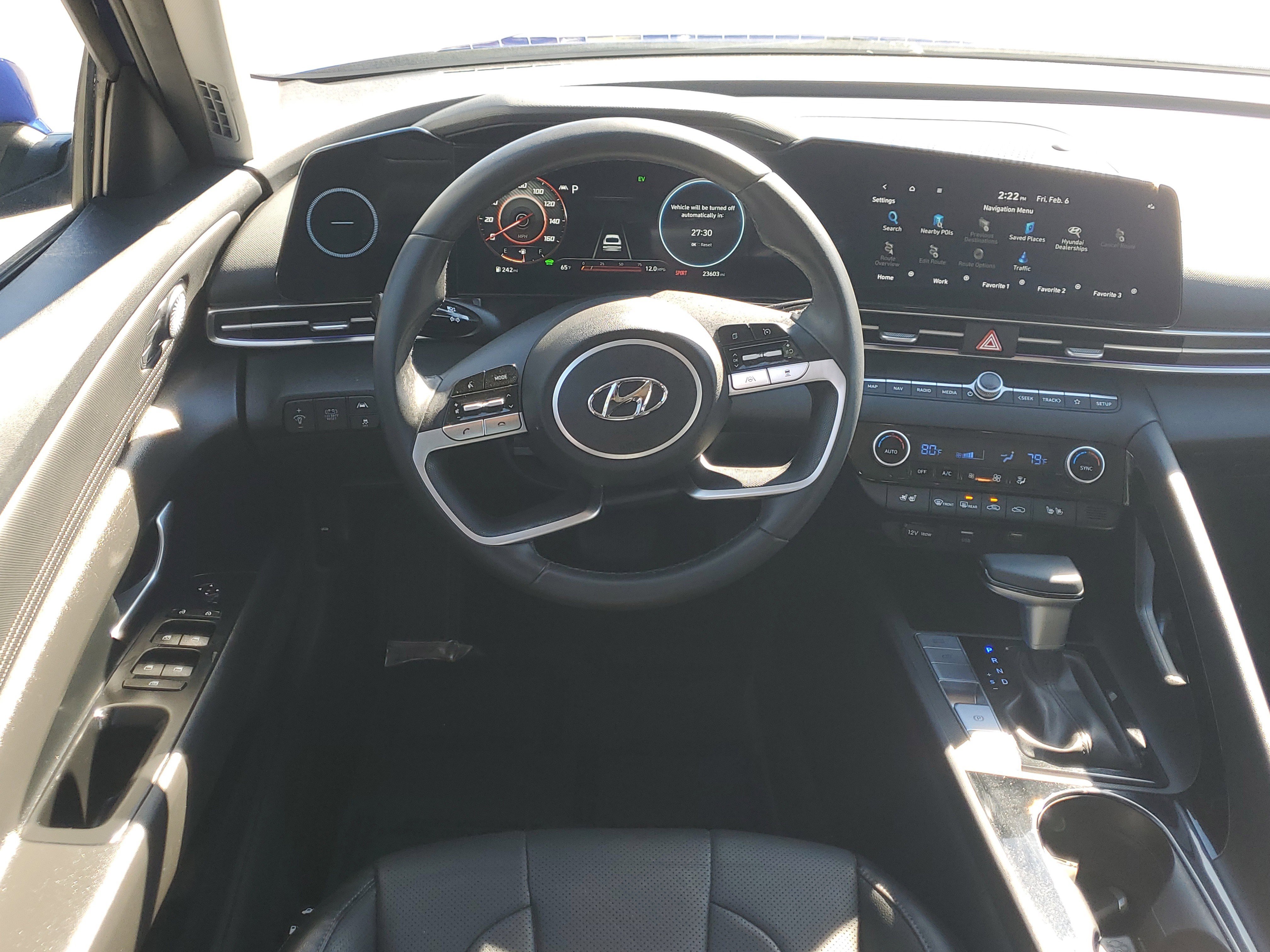 Used 2023 Hyundai Elantra Limited image 16