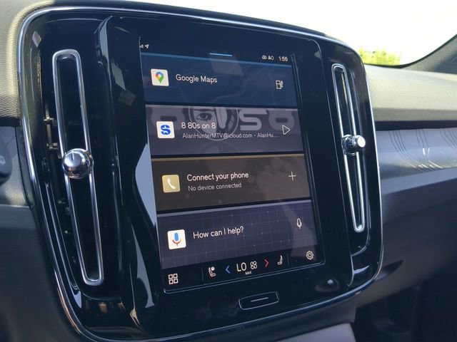 New 2025 Volvo EX40 Core w/ Climate Package image 22