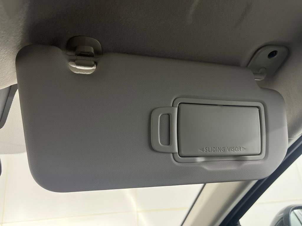 Used 2025 Nissan Kicks SV image 76