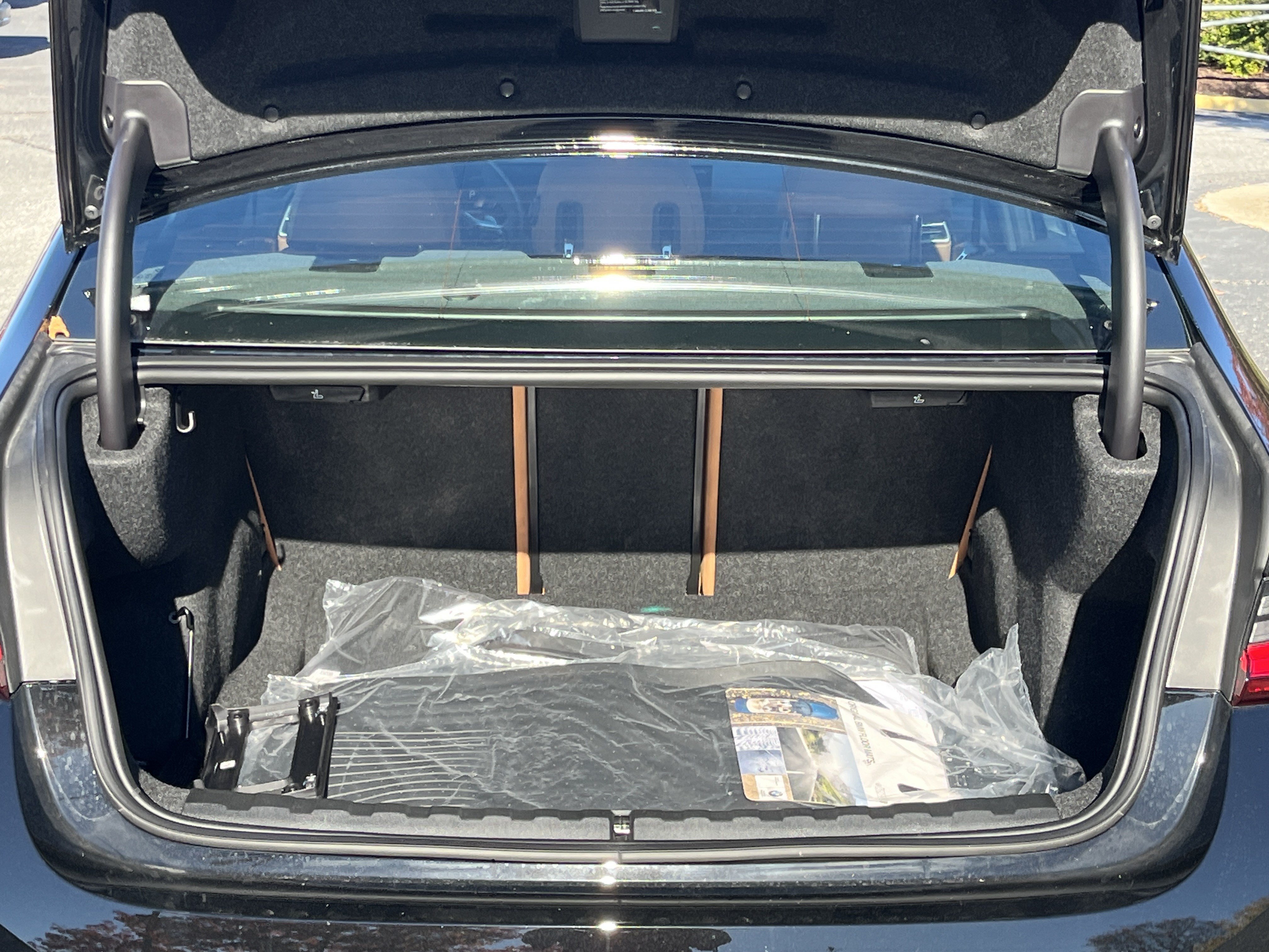 New 2026 BMW 330i Sedan w/ Convenience Package RWD image 27