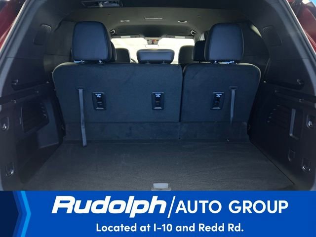 Used 2026 Chevrolet Traverse LT w/ Driver Confidence Package image 32