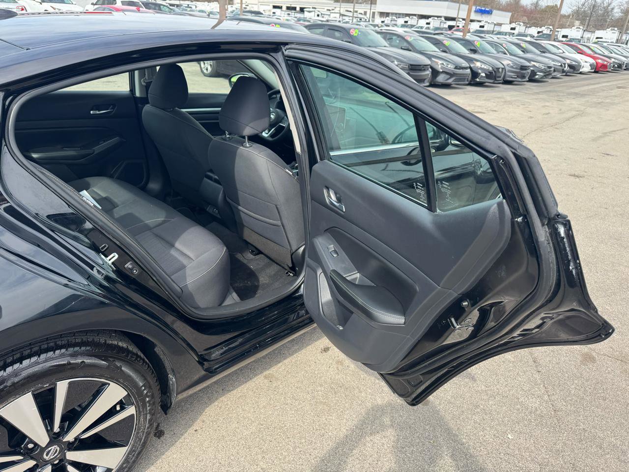 Used 2022 Nissan Altima 2.5 SV image 11