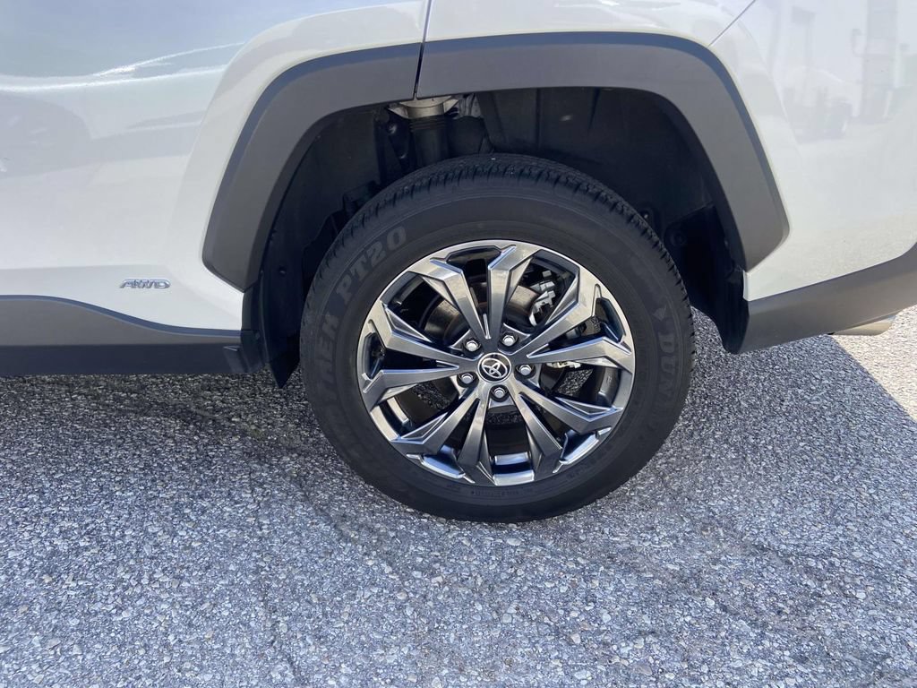 Used 2023 Toyota RAV4 Limited AWD/4WD image 11