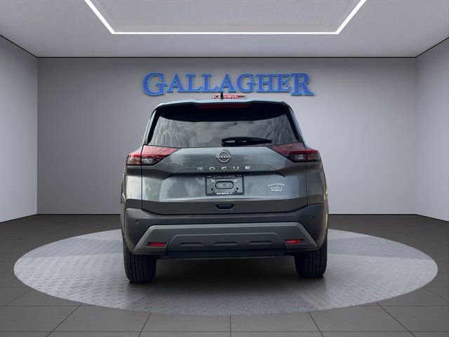 Used 2023 Nissan Rogue S image 6