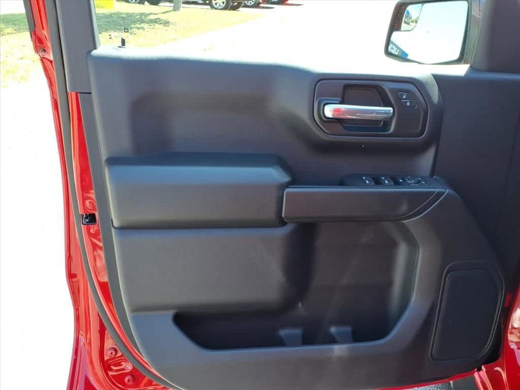 Used 2026 Chevrolet Silverado 1500 Custom RWD image 19