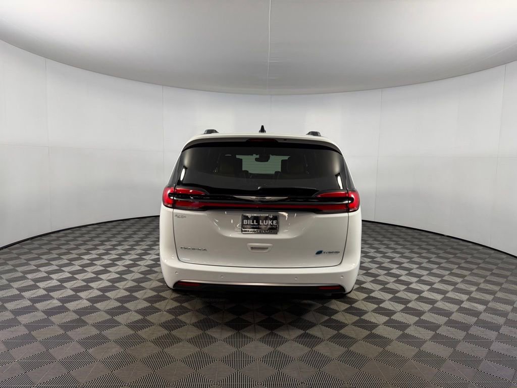 Used 2023 Chrysler Pacifica Pinnacle image 9