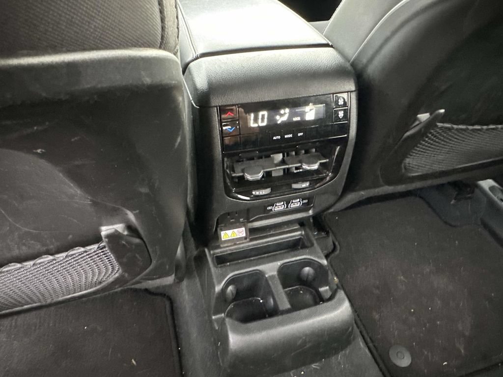 Used 2023 Jeep Grand Cherokee L Laredo w/ Luxury Tech Group I AWD/4WD image 13