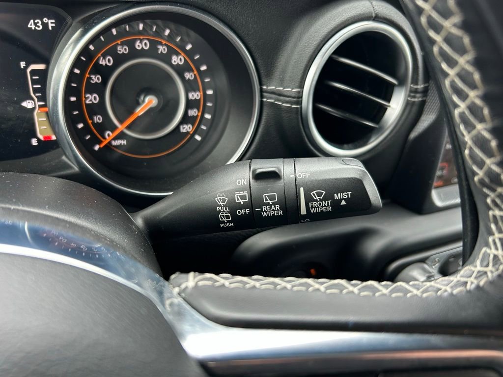 Used 2020 Jeep Wrangler Unlimited Sahara image 19