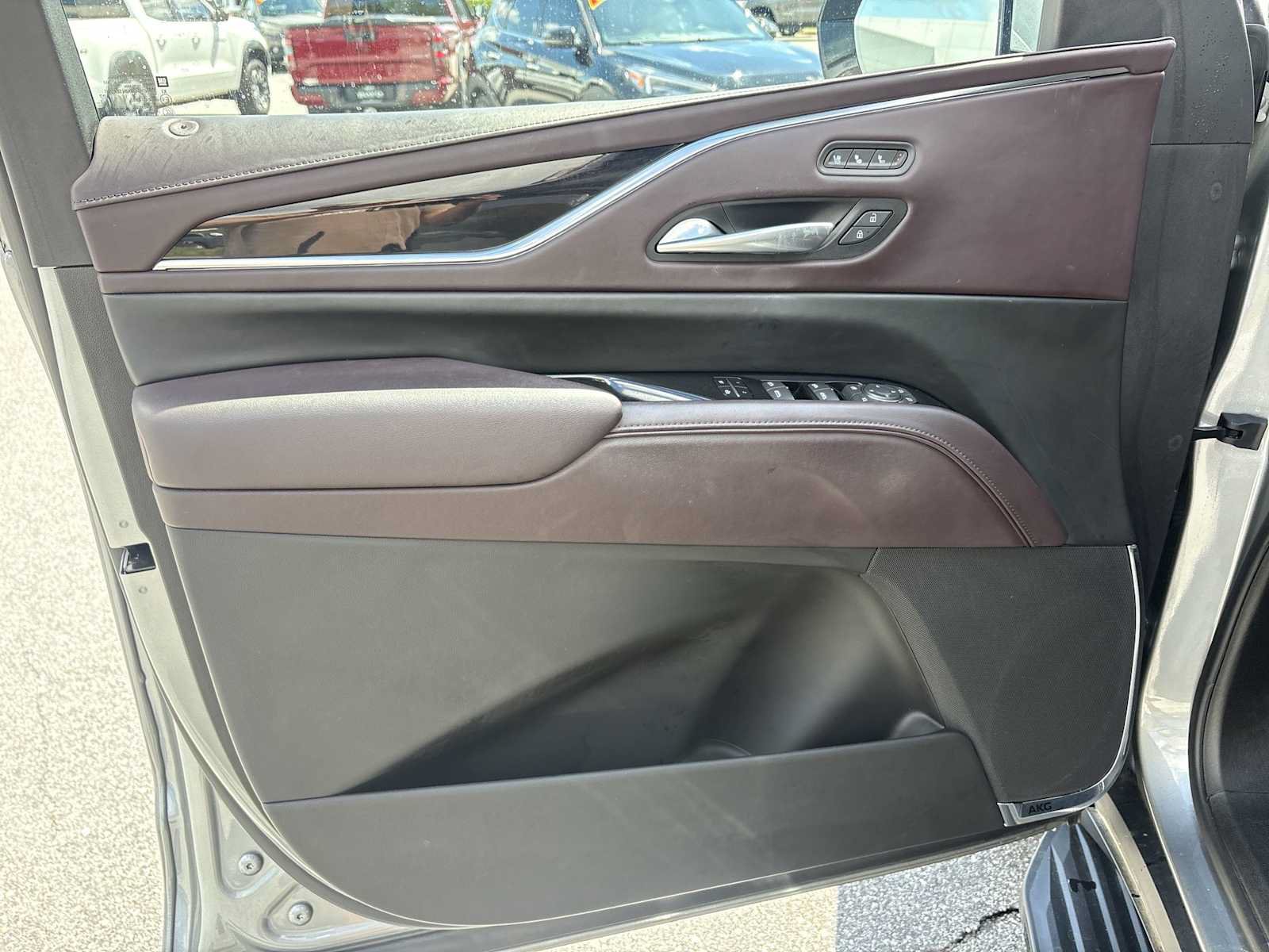 Used 2023 Cadillac Escalade Sport Platinum AWD/4WD image 23