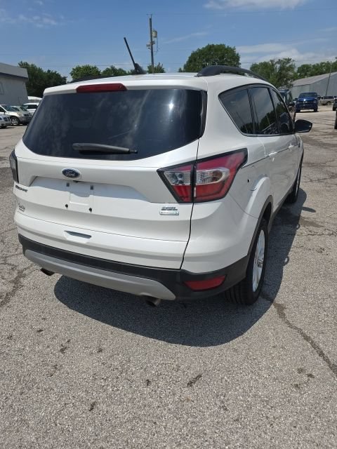Used 2018 Ford Escape SEL FWD image 4