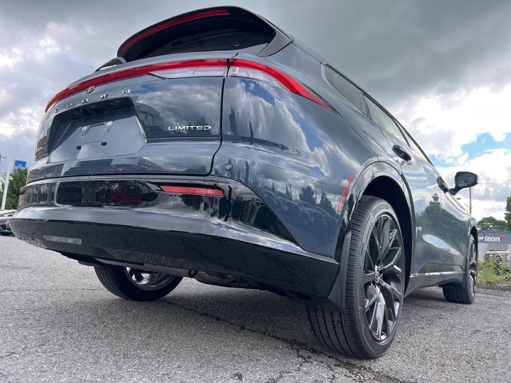 New 2025 Toyota Crown Signia image 13