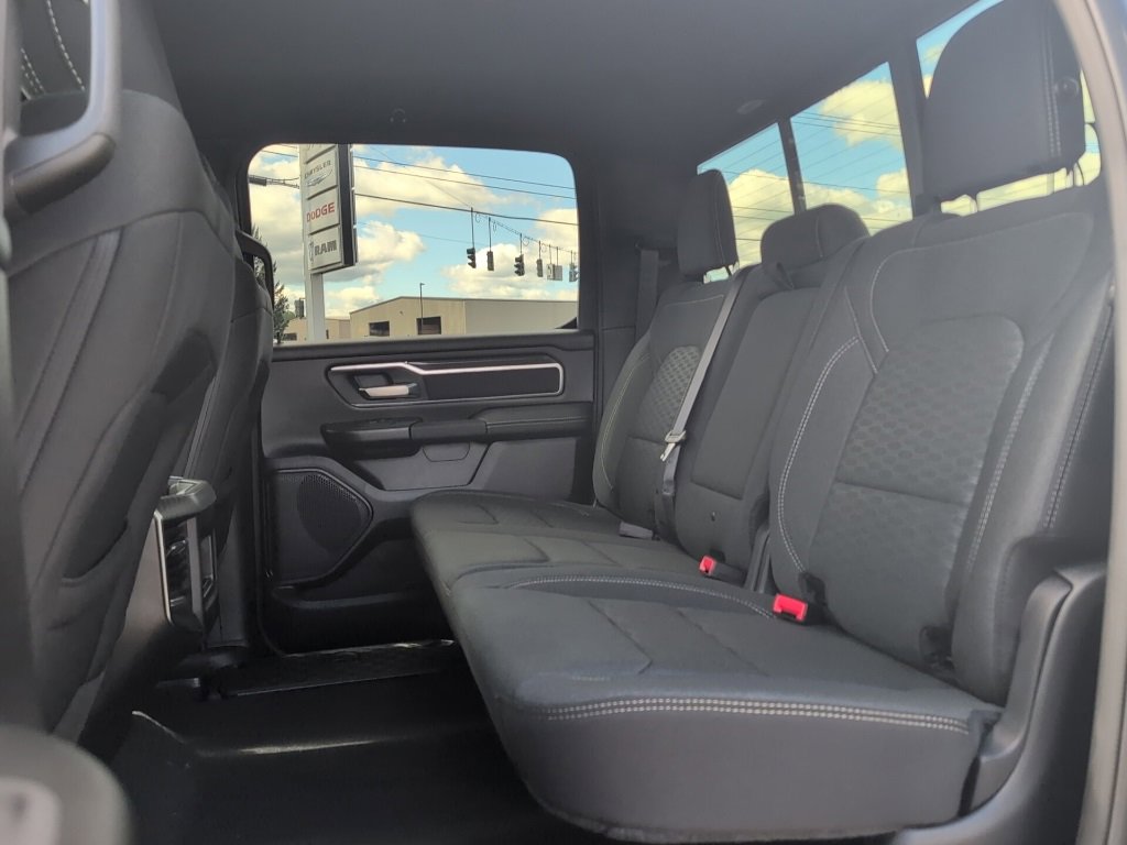 New 2025 RAM 1500 4x4 Crew Cab image 16