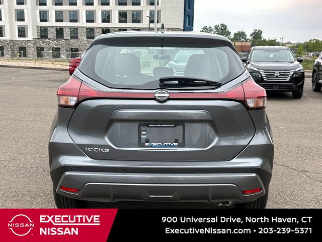 Used 2025 Nissan Kicks Play S FWD image 3