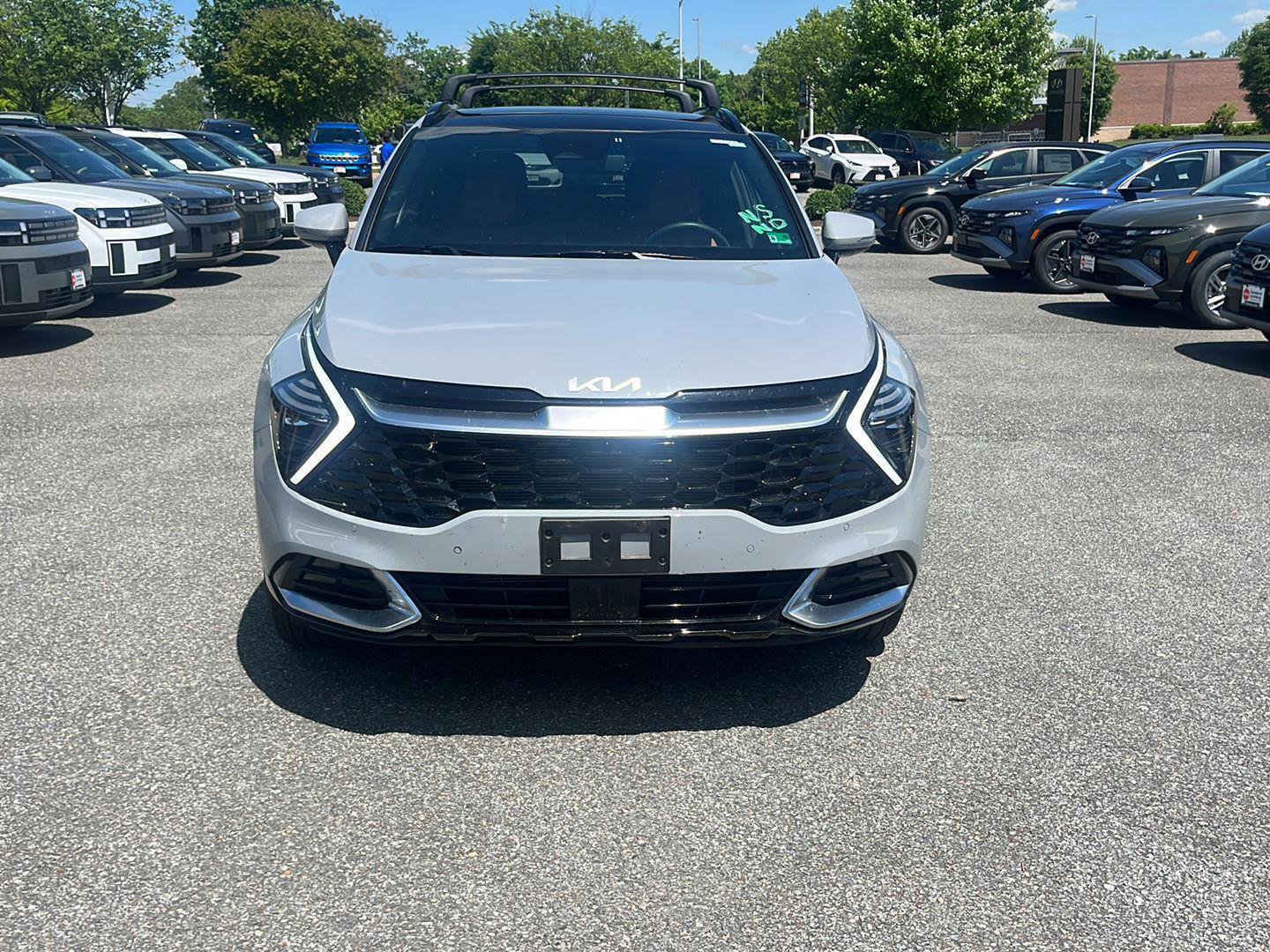 Used 2025 Kia Sportage SX AWD/4WD image 3