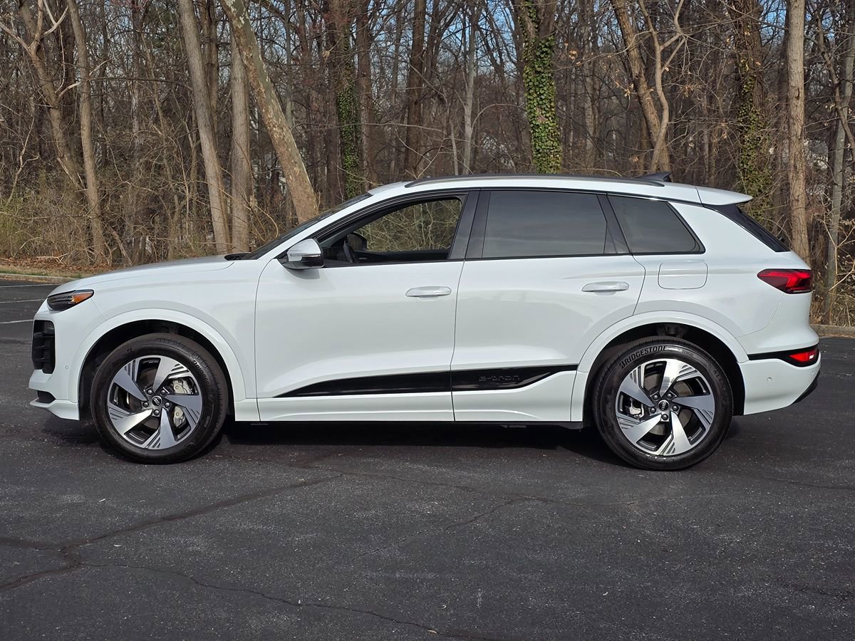 Used 2025 Audi Q6 e-tron Premium Plus AWD/4WD image 3