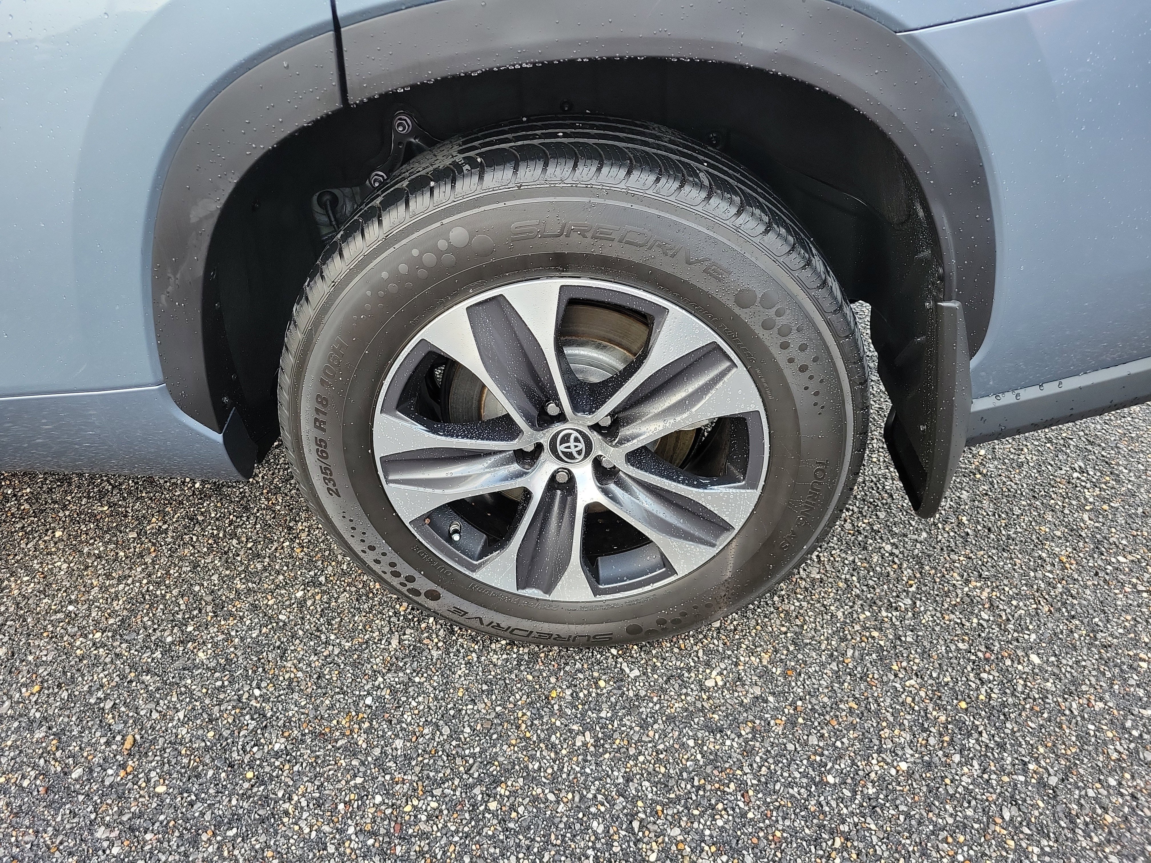 Used 2023 Toyota Highlander XLE image 8