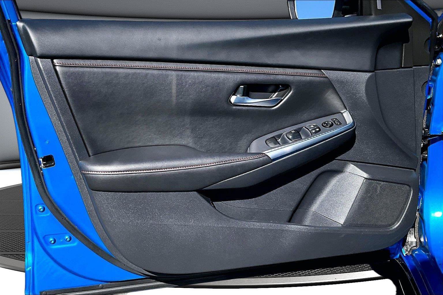 Used 2025 Nissan Sentra SR w/ Midnight Edition FWD image 20