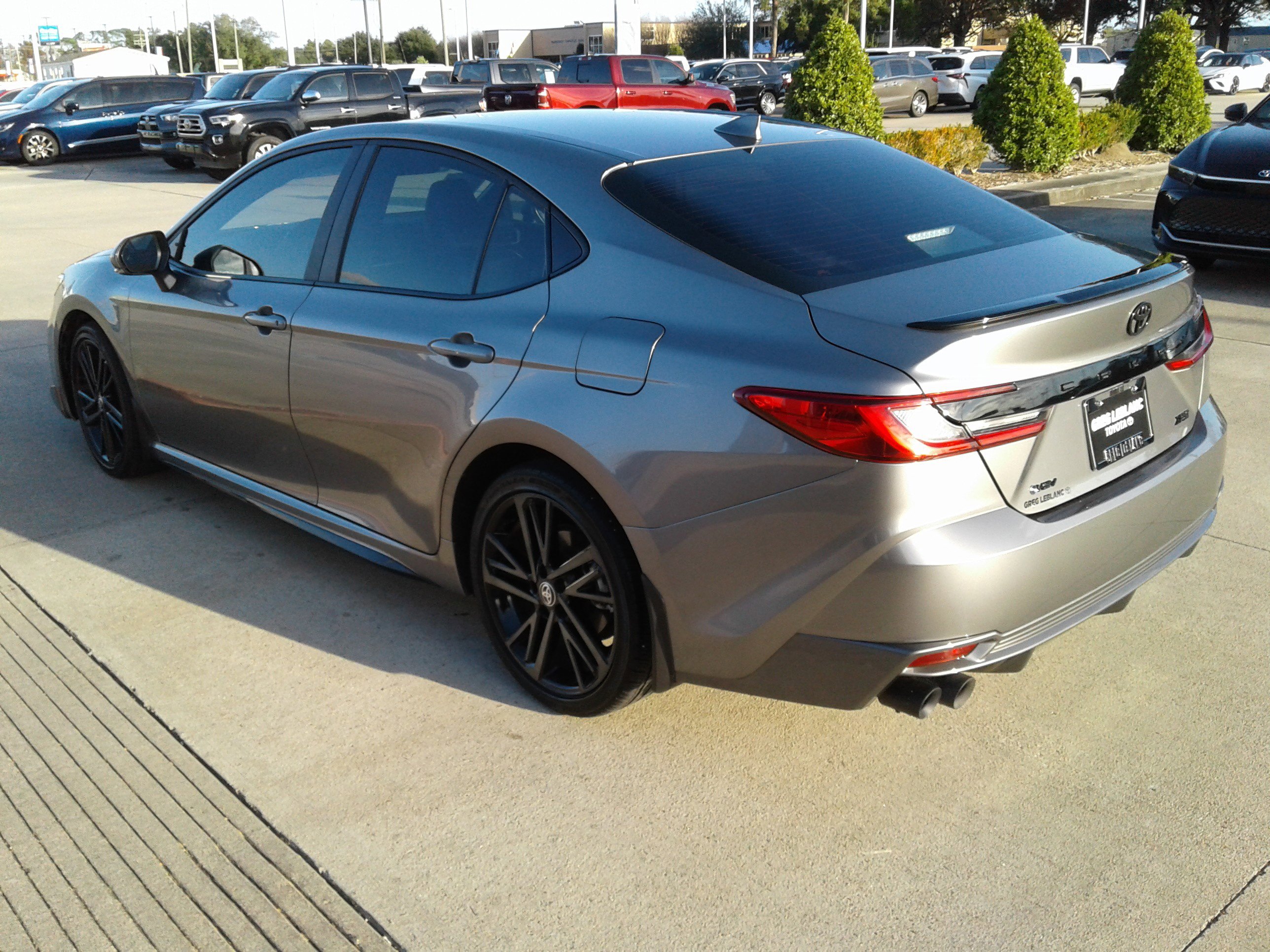 Used 2025 Toyota Camry XSE image 5