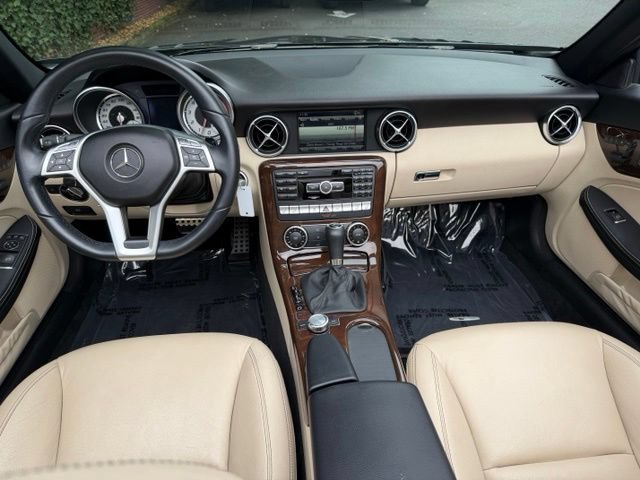 Used 2014 Mercedes-Benz SLK 350 image 20