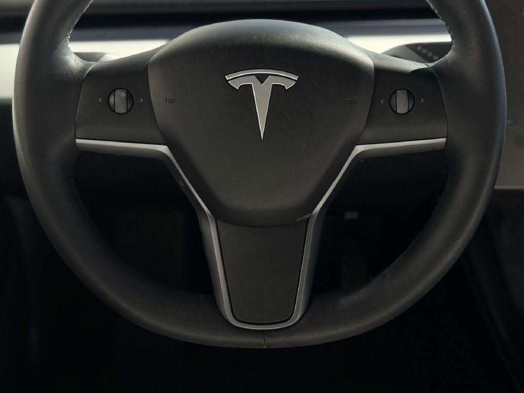 Used 2021 Tesla Model 3 Standard Range Plus RWD image 11