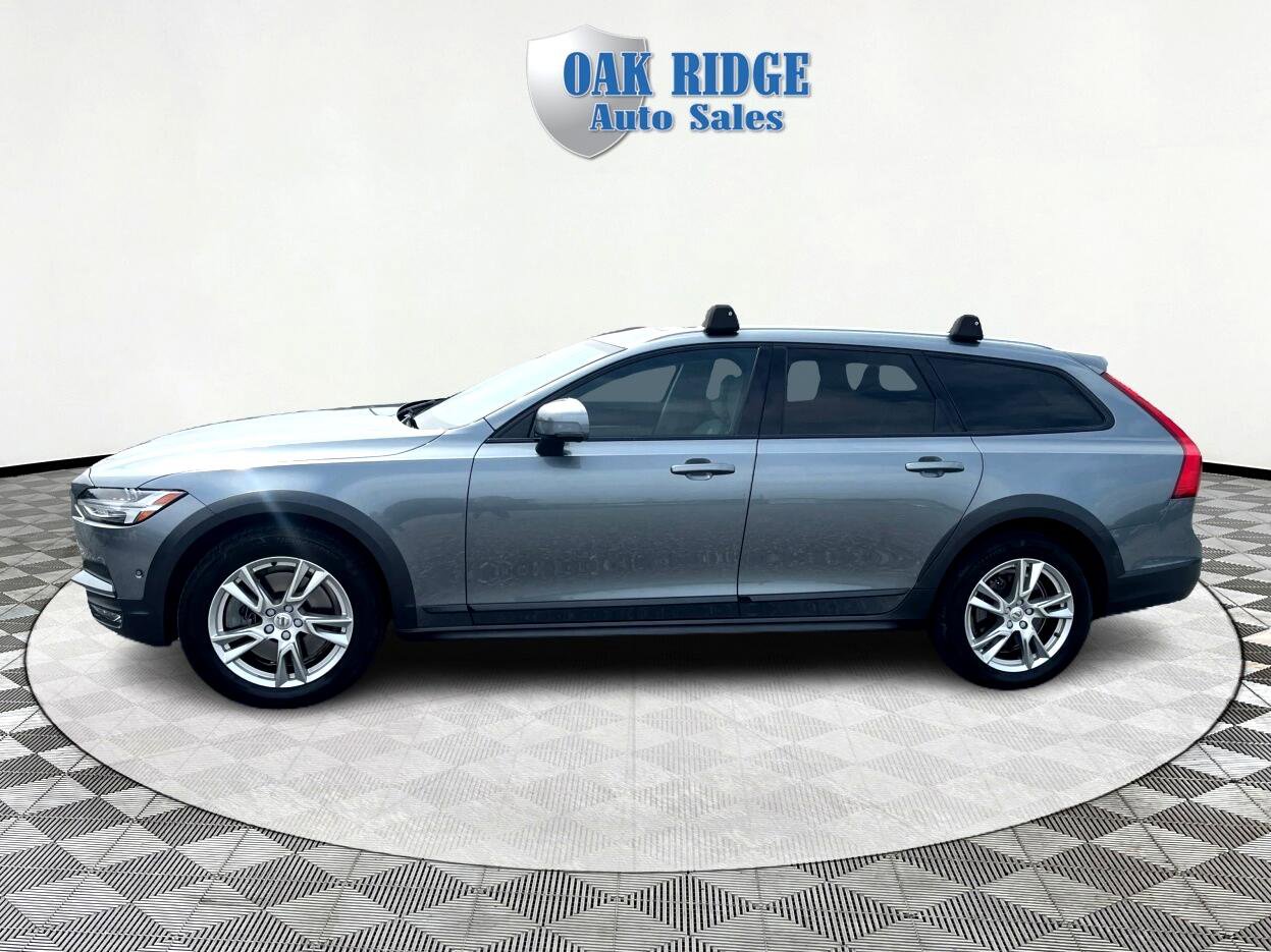 Used 2018 Volvo V90 T5 Cross Country w/ Convenience Package image 8