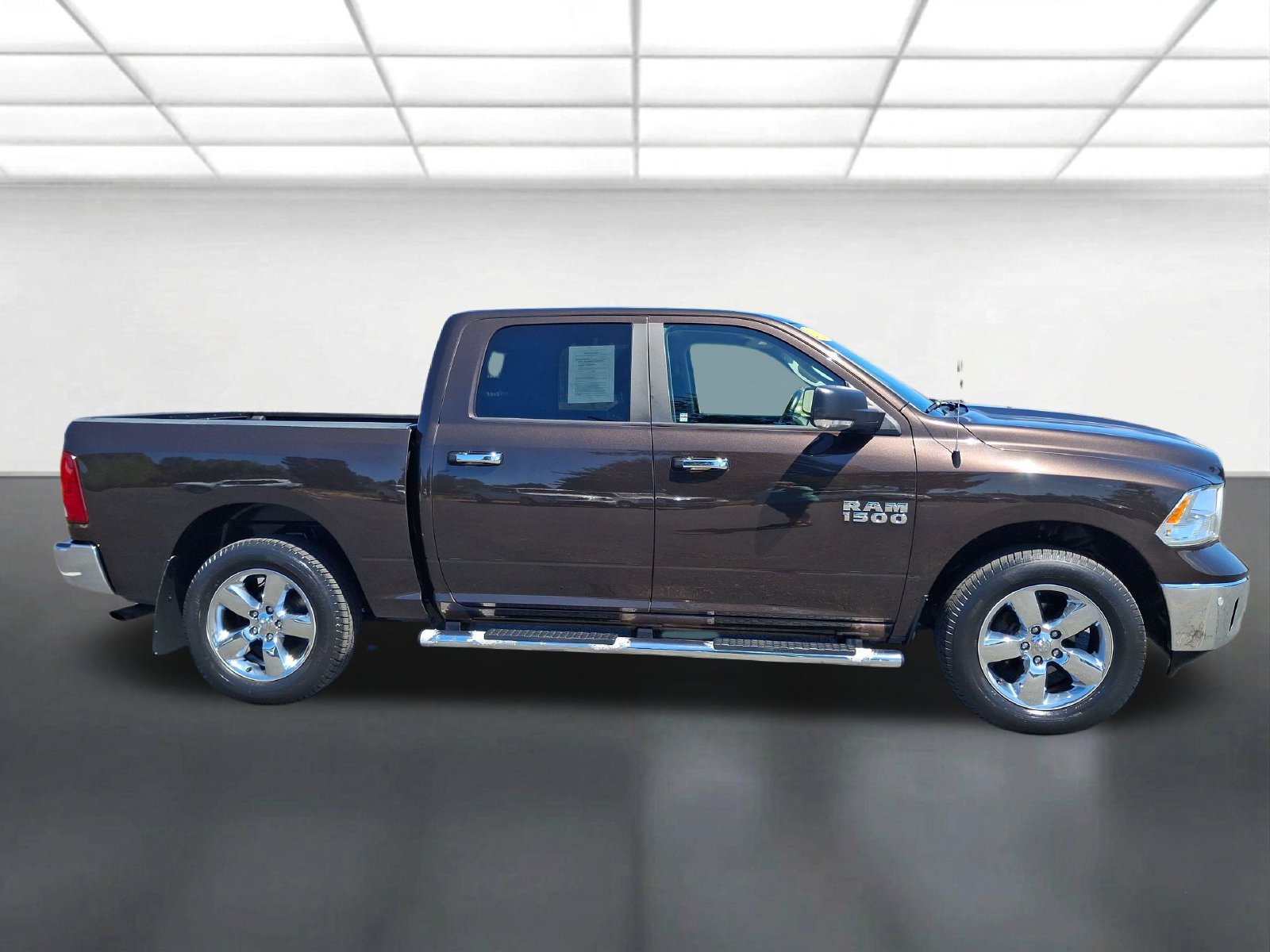 Certified 2017 RAM 1500 Big Horn AWD/4WD image 2