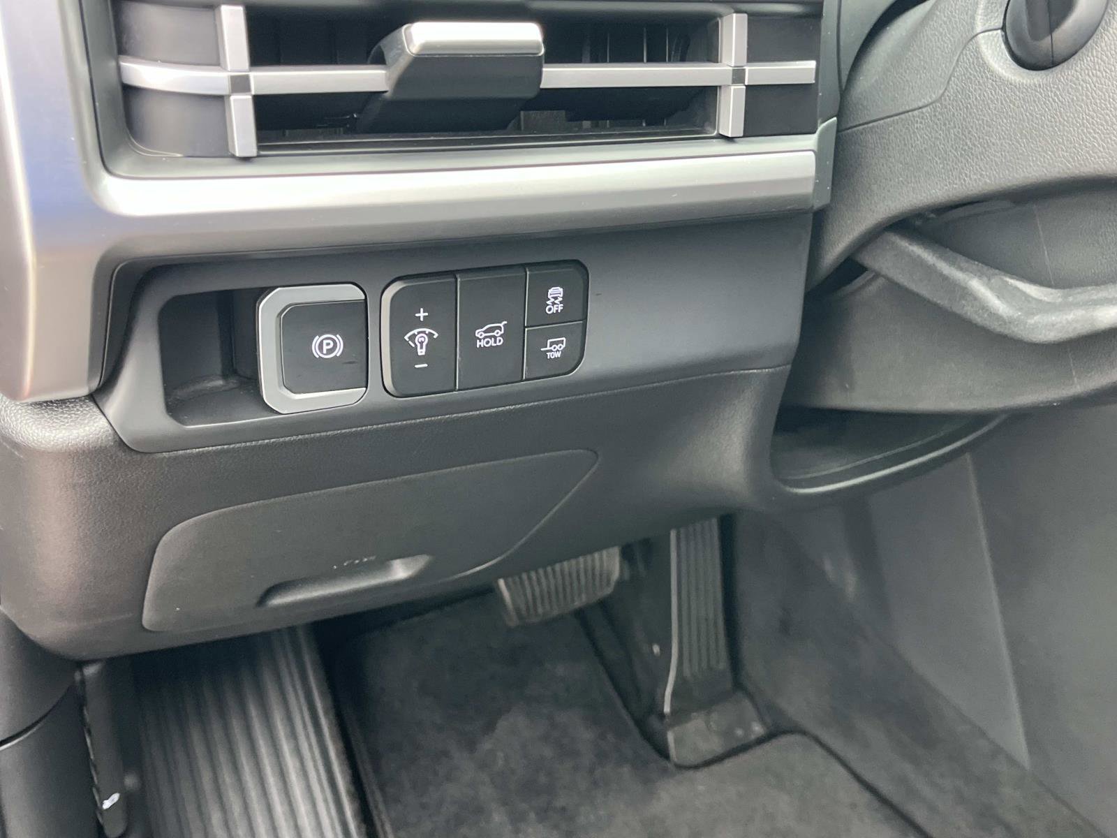 Used 2024 Hyundai Santa Fe XRT image 31