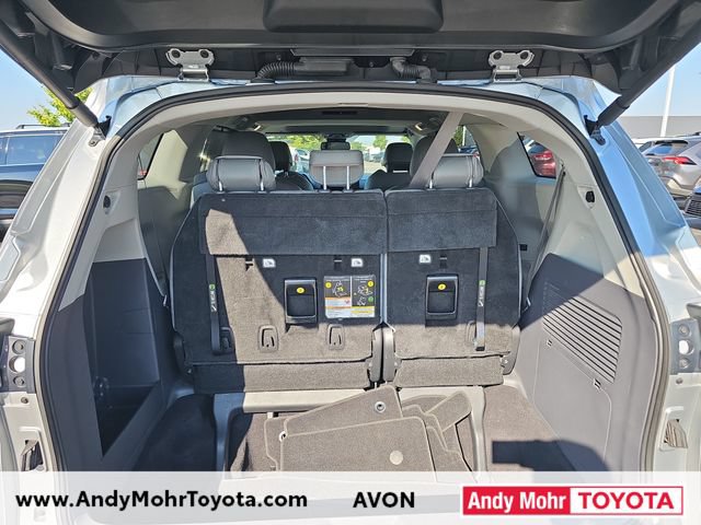 Used 2022 Toyota Sienna XLE AWD/4WD image 12