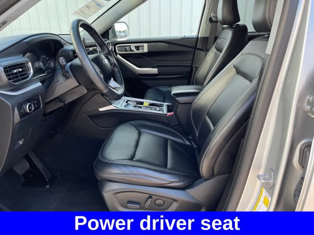 Used 2023 Ford Explorer XLT w/ Equipment Group 202A AWD/4WD image 9