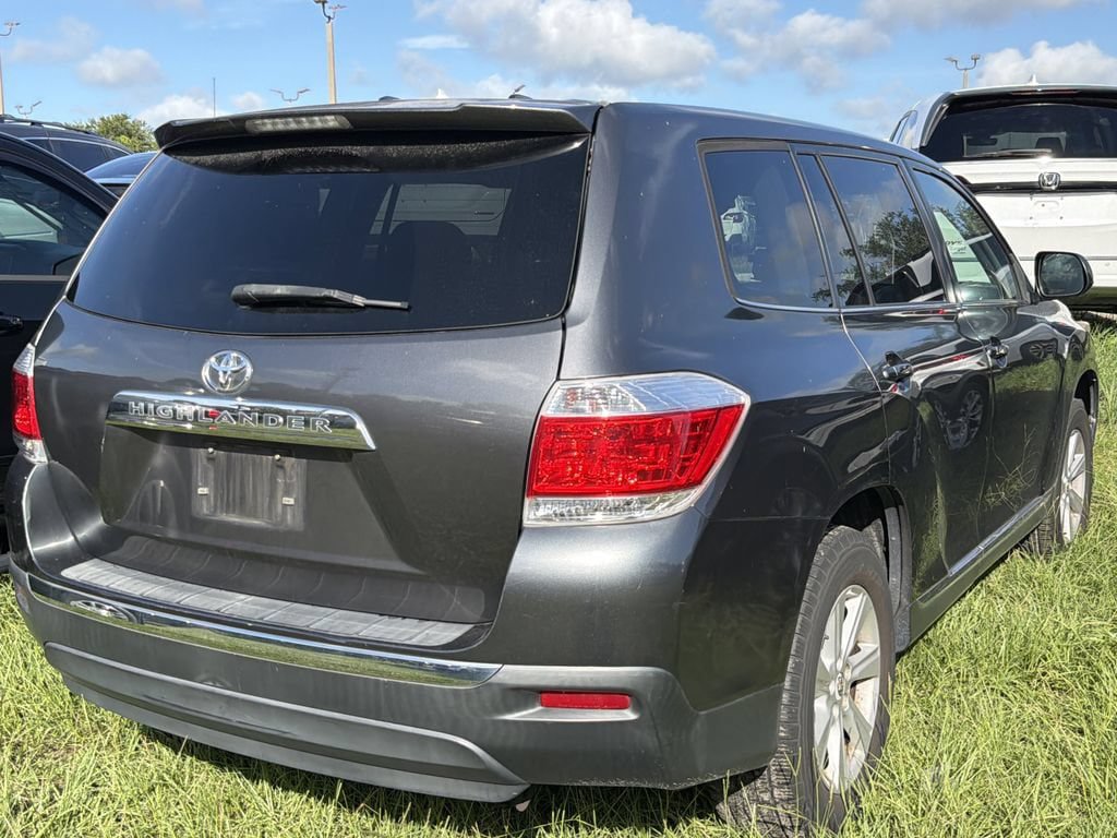 Used 2013 Toyota Highlander FWD image 9