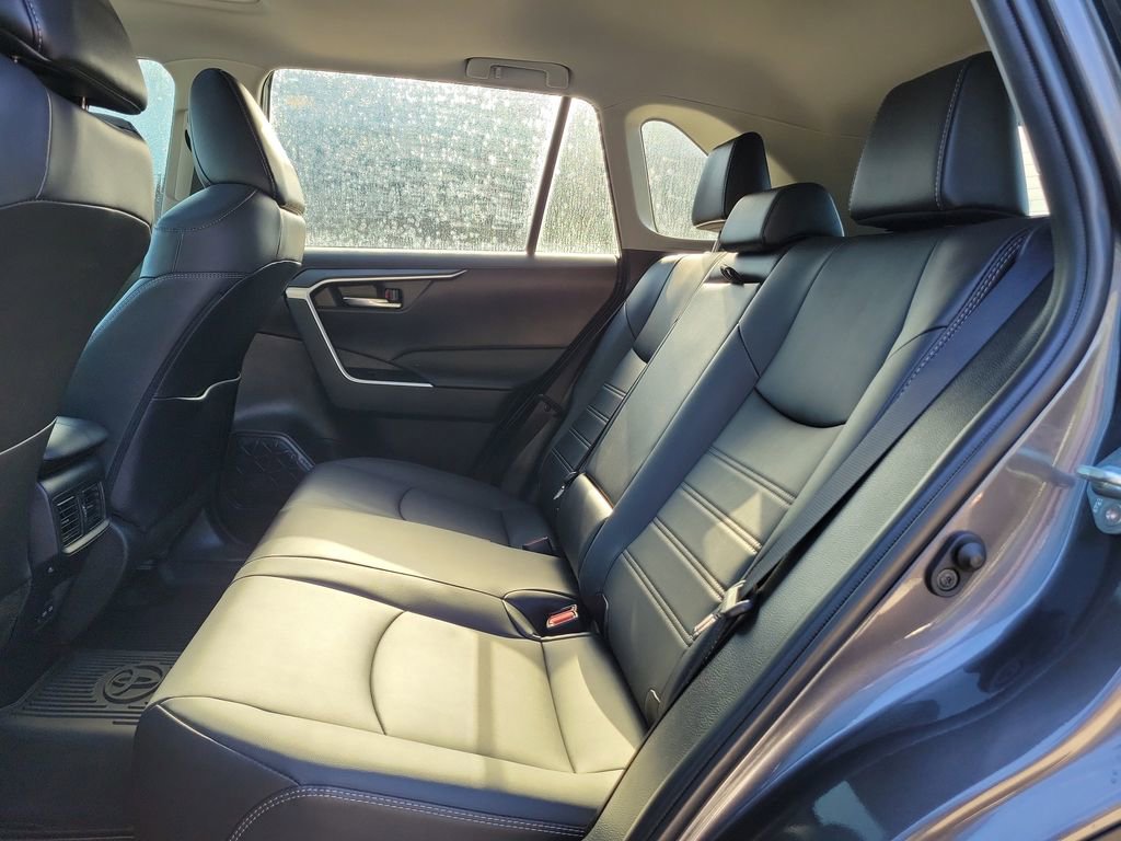 Used 2024 Toyota RAV4 XLE Premium image 13